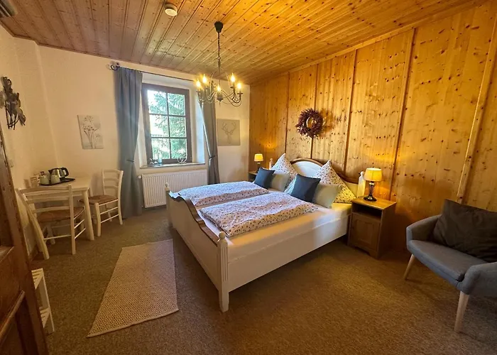 Tannenhof Szálloda Lind